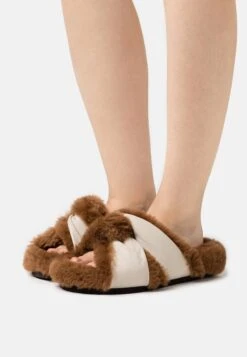 By Malene Birger Moria - Slippers - Wood