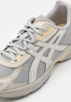 ASICS SportStyle Gel 1130 Re Unisex - Trainers - Oyster Grey/Pure Silver 11 ASICS SportStyle Gel 1130 Re Unisex - Trainers - Oyster Grey/Pure Silver -Famous Lady Shoe Store 0f7cd952430b43c9bda1da84291c409a