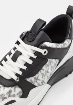 MICHAEL Michael Kors Theo Trainer - Trainers - Optic White/Black 13 MICHAEL Michael Kors Theo Trainer - Trainers - Optic White/Black -Famous Lady Shoe Store 19c68205199044f9af010f3b5c94d28c