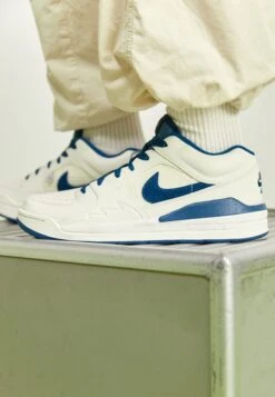 New Release -Famous Lady Shoe Store 1e58f6639108458987e834bd2f04c490