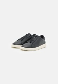 Vagabond Maya - Trainers - Black -Famous Lady Shoe Store 2d727d9c6aa14707810e3c353d07dffb