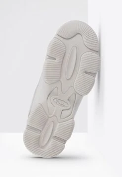 Fila Strada Lucid Wmn - Trainers - White 12 Fila Strada Lucid Wmn - Trainers - White -Famous Lady Shoe Store 37692b55ad264711bd9dc4d9ba454431