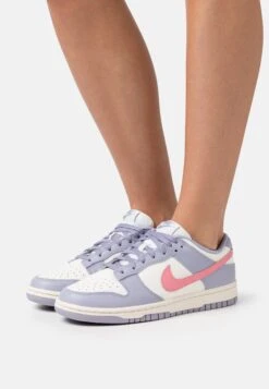 Nike Sportswear Dunk- Trainers - Indigo Haze/Coral Chalk Sail -Famous Lady Shoe Store 3f26e0dcaa2447f8a5e9c1de21e943d2