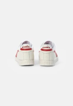 Diadora Game Waxed Unisex - Trainers - White/Red Pepper -Famous Lady Shoe Store 4098951216d54478855c41e90a5eab81