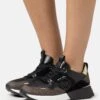 MICHAEL Michael Kors Theo Trainer - Trainers - Black