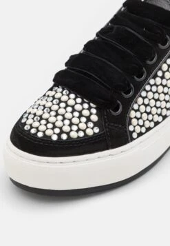 Kurt Geiger London Southbank - Trainers - Black/White -Famous Lady Shoe Store 4f79704c93fb4e4d8b5c74d1c16f7262