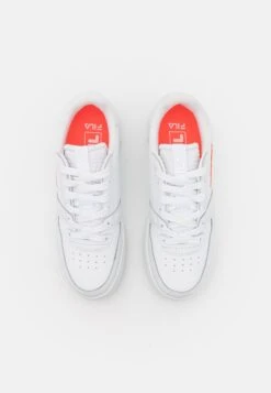 Fila Fxventuno Platform Wmn - Trainers - White/Fiery Coral 11 Fila Fxventuno Platform Wmn - Trainers - White/Fiery Coral -Famous Lady Shoe Store 66021462c1ee43599eed4d822e226007