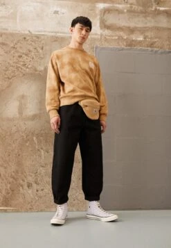 Converse Chuck 70 Unisex - High-Top Trainers 10 Converse Chuck 70 Unisex - High-Top Trainers -Famous Lady Shoe Store 6e7841bdad6a4236b55d722c8ad3f8ef