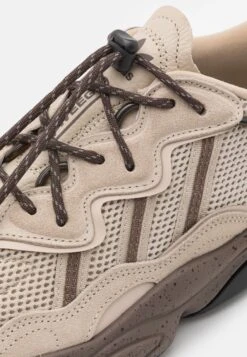 Adidas Originals Ozweego Unisex - Trainers -Famous Lady Shoe Store 6f3aa1b1c07340d19bfbea0b314a6daa