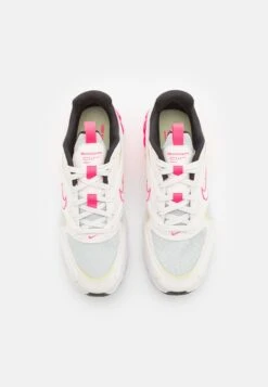 Nike Sportswear Zoom Air Fire - Trainers - Light Silver/White/Hyper Pink/Olive/Aura Black -Famous Lady Shoe Store 7c1cd8f95e3c4717aae98871a97dc2c1