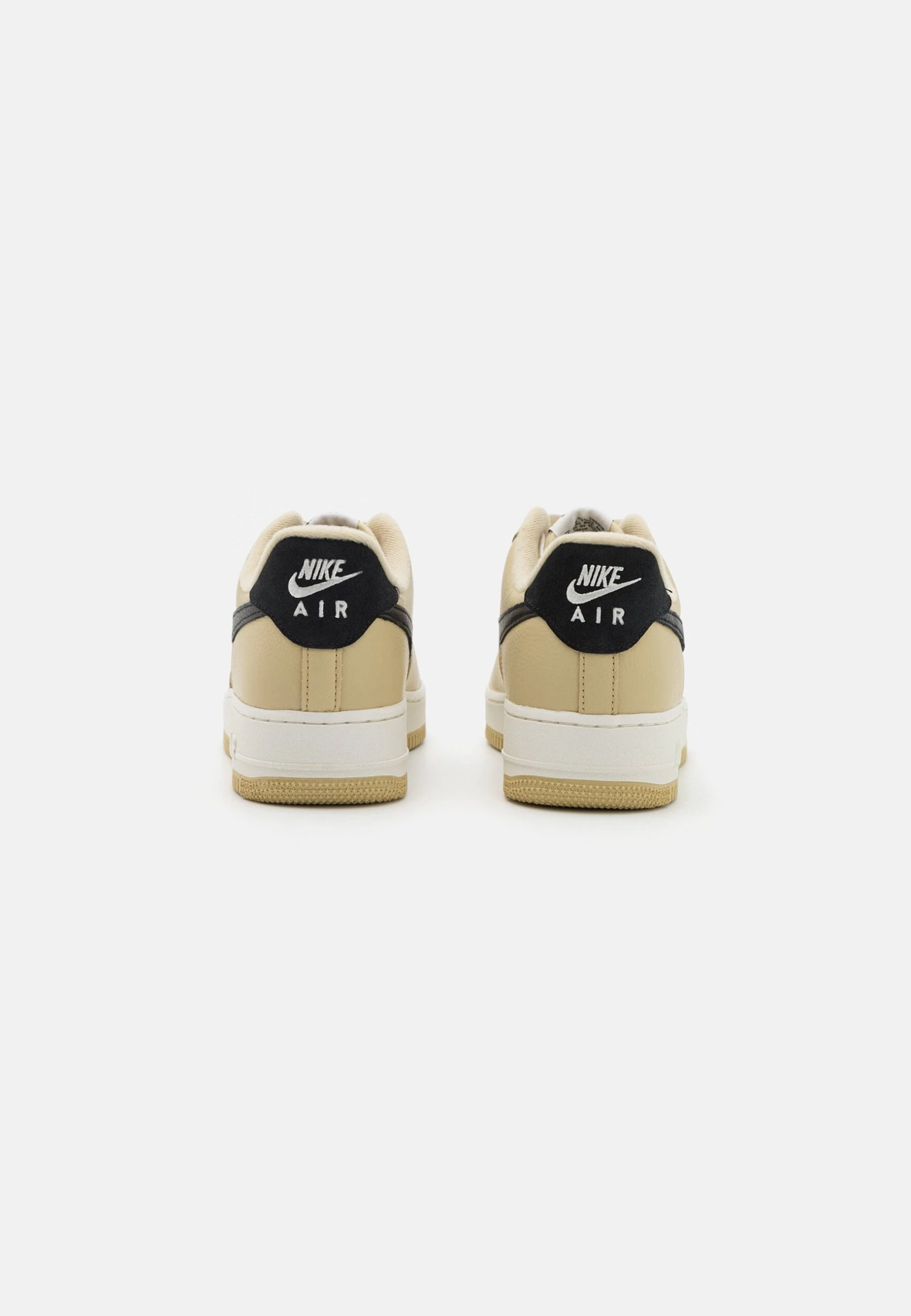 Nike Sportswear Air Force 1 07 Unisex - Trainers 3 Nike Sportswear Air Force 1 07 Unisex - Trainers - Image 3
