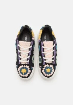 FREE PEOPLE Catch Me If You Can Crochet- Trainers - Black 11 FREE PEOPLE Catch Me If You Can Crochet- Trainers - Black -Famous Lady Shoe Store 7fbb1e302a814c4c9fa0c43b7a982c7a