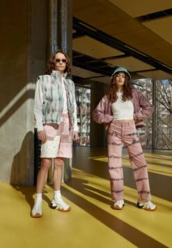 Converse Run Star Motion Canvas Platform Unisex - High-Top Trainers - White/Black/Honey 10 Converse Run Star Motion Canvas Platform Unisex - High-Top Trainers - White/Black/Honey -Famous Lady Shoe Store 82515f7b775142b7b9c239455fde9e40