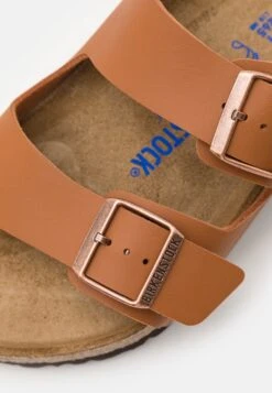 Birkenstock Arizona Unisex - Slippers - Ginger Brown 11 Birkenstock Arizona Unisex - Slippers - Ginger Brown -Famous Lady Shoe Store 86a890bd940340459899dddc9643cb01