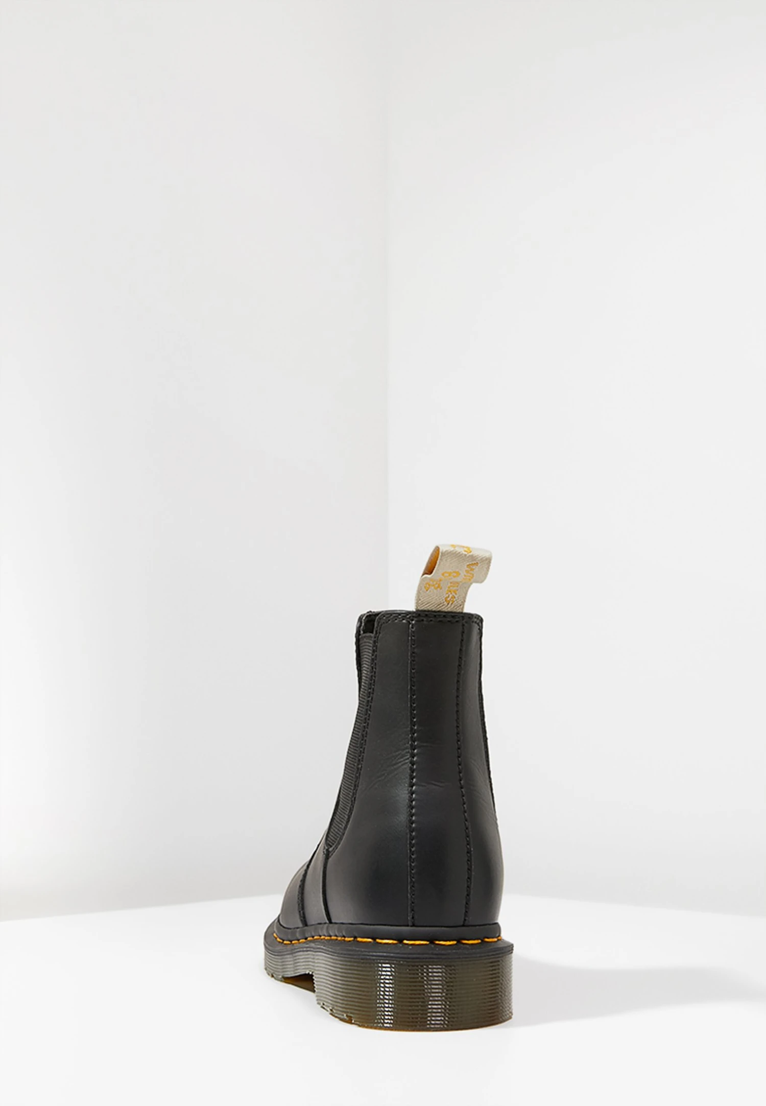 Dr. Martens 2976 Chelsea Vegan - Classic Ankle Boots - Black 6 Dr. Martens 2976 Chelsea Vegan - Classic Ankle Boots - Black - Image 6