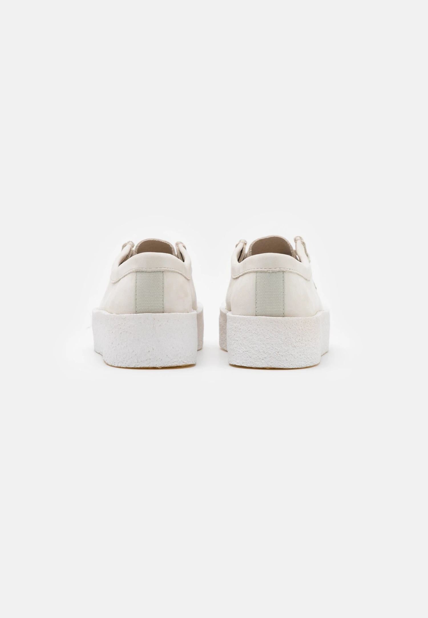 Clarks Originals Wallabee Cup - Casual Lace-Ups - White 4 Clarks Originals Wallabee Cup - Casual Lace-Ups - White - Image 4