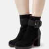 Chie Mihara Dayu - Classic Ankle Boots - Black