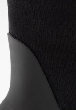 Hunter ORIGINAL Womens Roll Top Boot - Wellies - Black -Famous Lady Shoe Store 9b3b0526706444e7bf97d7b83f9ded27