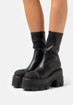 Casadei Maxxxi Puntale Itar - High Heeled Boots - Nero
