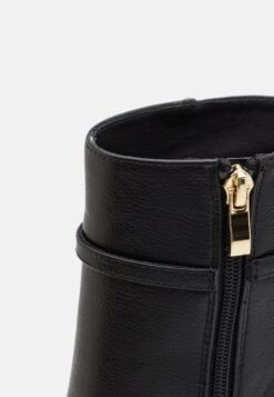 TWINSET Tronchetto Con Plateau E Catena Oval - Platform Ankle Boots - Nero -Famous Lady Shoe Store adaa5de8e0324d0183277414a91a854c