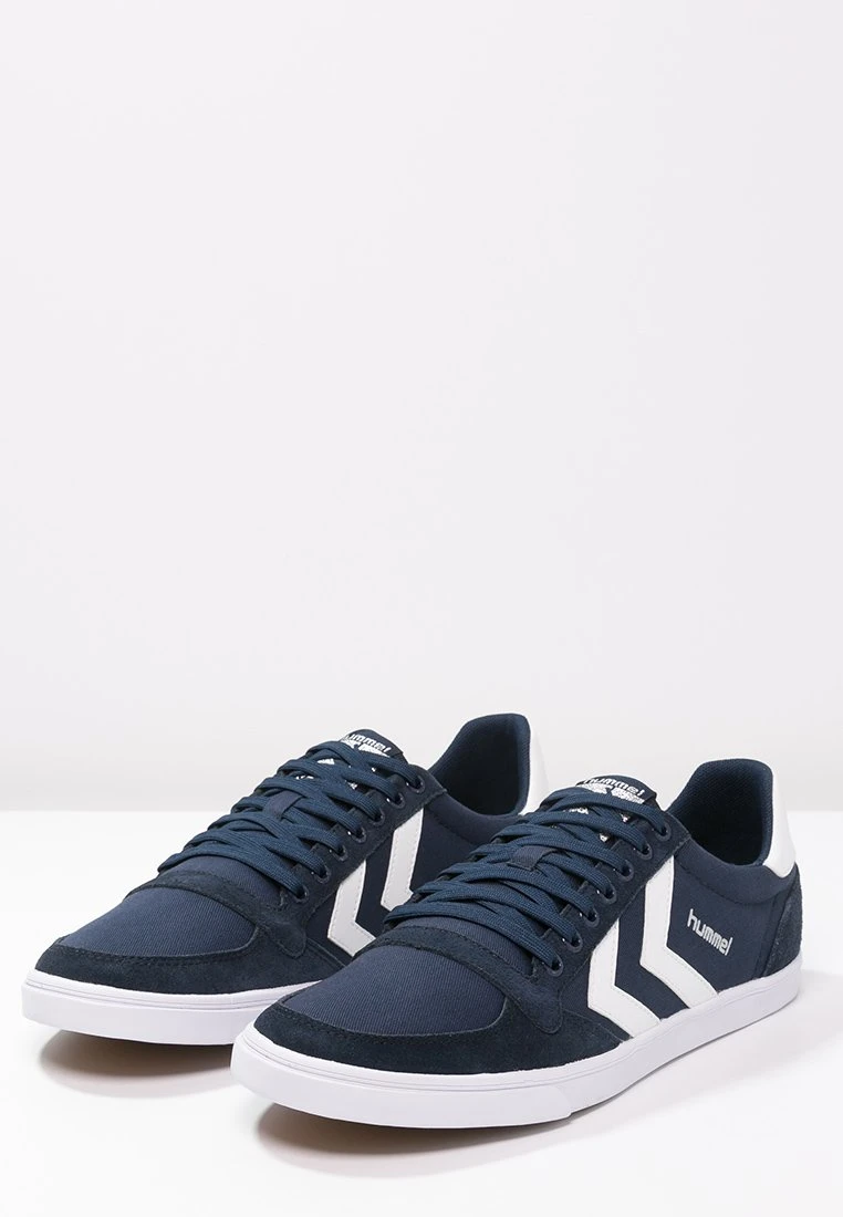 Hummel Slimmer Stadil - Trainers - Dress Blue/White 3 Hummel Slimmer Stadil - Trainers - Dress Blue/White - Image 3