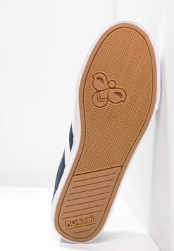 Hummel Slimmer Stadil - Trainers - Dress Blue/White 10 Hummel Slimmer Stadil - Trainers - Dress Blue/White -Famous Lady Shoe Store b64356b6f5ce401e9a455f0d147a9cae