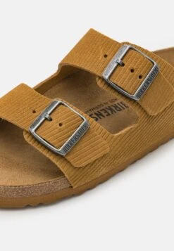 Birkenstock Arizona Unisex - Slippers - Brown -Famous Lady Shoe Store bba7a64141594ca6a5e64a3d5f508230
