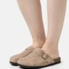 Rex Buckle Mule - Slippers - Roebuck Nubuck