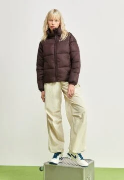 Jordan Stadium 90 - Trainers - Sail/Sky/Ozone Blue -Famous Lady Shoe Store bd6ede98e0bc483787b6f759c97f41d9