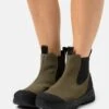 Woden Magda Track Warm - Winter Boots - Dark Olive