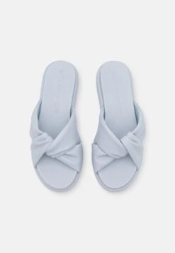 Marco Tozzi Mules - Mules 11 Marco Tozzi Mules - Mules -Famous Lady Shoe Store c6653c91cd9c4b89886cc2e660b602e3