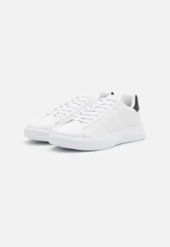 YOURTURN Unisex - Trainers - White -Famous Lady Shoe Store cb1abb09a10346049d523ce79dde8728