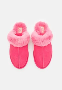 Ugg Scuffette - Slippers 11 Ugg Scuffette - Slippers -Famous Lady Shoe Store d5ffb619029341d1ad52933f704f67e6