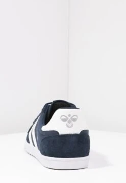 Hummel Slimmer Stadil - Trainers - Dress Blue/White 9 Hummel Slimmer Stadil - Trainers - Dress Blue/White -Famous Lady Shoe Store d92f5bfca7594bca8a208f5ad38727de