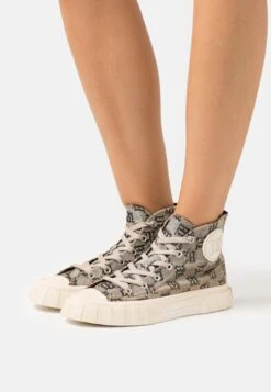 MISBHV Army Monogram - High-Top Trainers