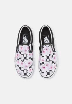 Vans Classic Slip On - Slip-Ons - Black -Famous Lady Shoe Store e107ea1a211146a78b5412125710a344