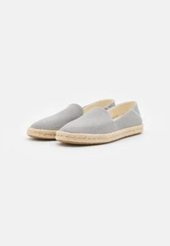 Toms Santiago Vegan - Espadrilles 8 Toms Santiago Vegan - Espadrilles -Famous Lady Shoe Store e226cdd744d645bf8bcb2afd84e40e58