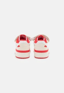 Adidas Originals Forum 84 - Trainers - Off White/Vivid Red -Famous Lady Shoe Store e463195ca4324a80aa88ab7d2a032f7c
