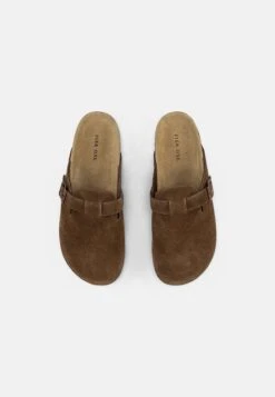 Pier One Leather Unisex - Slippers - Brown 9 Pier One Leather Unisex - Slippers - Brown -Famous Lady Shoe Store e81ec10b1baa426098f203c956f22c98