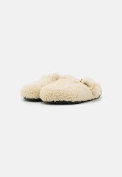 Birkenstock Boston - Slippers - Eggshell 8 Birkenstock Boston - Slippers - Eggshell -Famous Lady Shoe Store e92b2c48ef1840fba32f04102a36e1bb