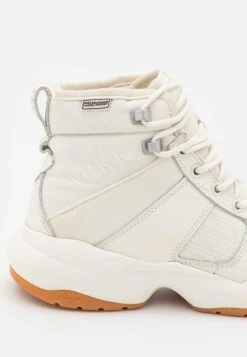 ARKK Copenhagen Zeatrk 2.0 Unisex - High-Top Trainers - Off White -Famous Lady Shoe Store ecca5aec99c046d090d6e580a6af4b42