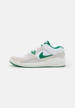 Jordan Stadium Unisex - Trainers - White/Clover/Sail/Black